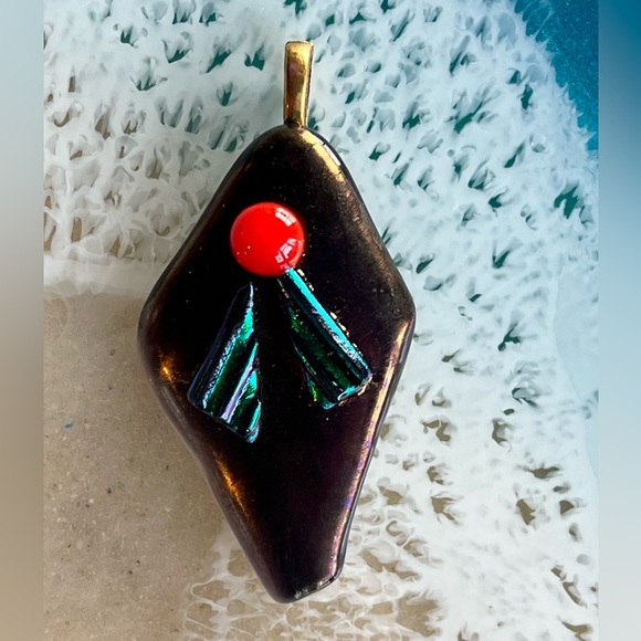 Bonnie’s Bling One Of A Kind Fused Glass Jewelry and Accessories to Wear. - Picture 9 of 15